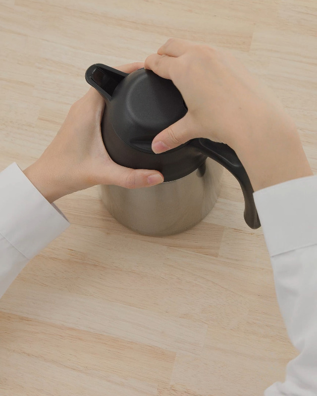 Amazon｜THERMOS(サーモス) ステンレス 卓上ポット THX-1000SBK